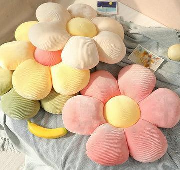 https://kyootii.com/cdn/shop/files/flower-cushion-pillow-plush-kyootii-1_1500x.jpg?v=1699641393